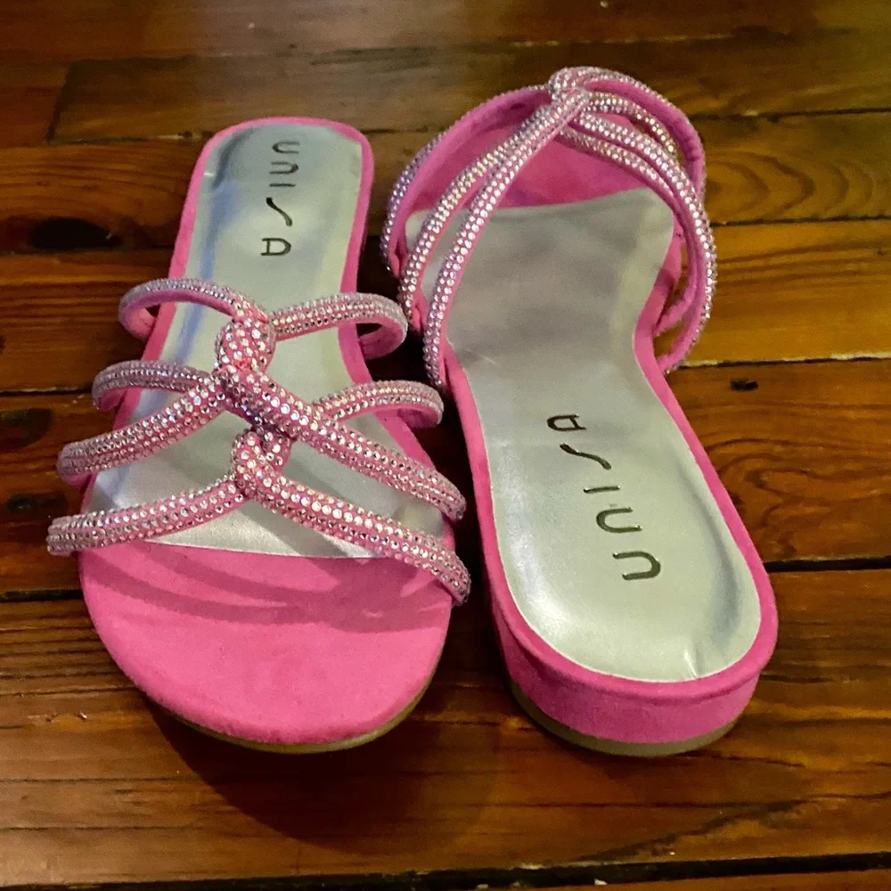 Unisa Tazz Slide Kitten Heels Strappy Sandals Pink & Silver Size 11 NWT